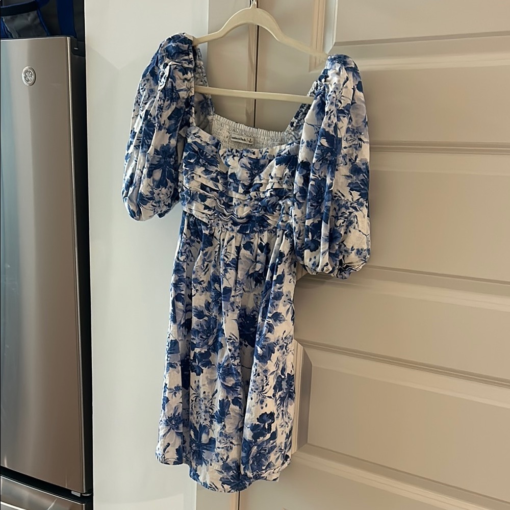 ABERCROMBIE EMERSON DRESS